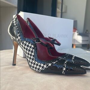 Manolo Blahnik Black and White Houndstooth Mary Jane Heels, size 39 1/2